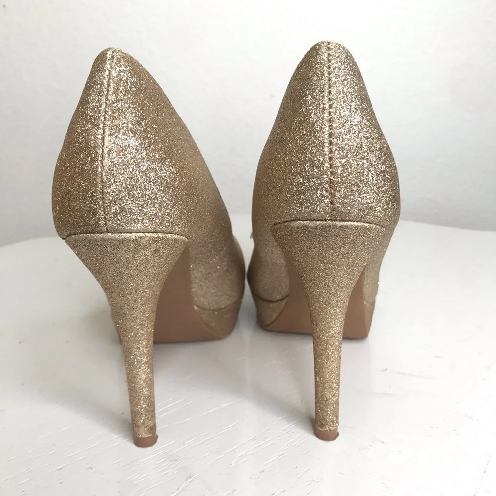 6 gold glitter platform pumps holiday gold sparkle